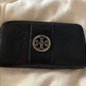 Tory Burch wallet